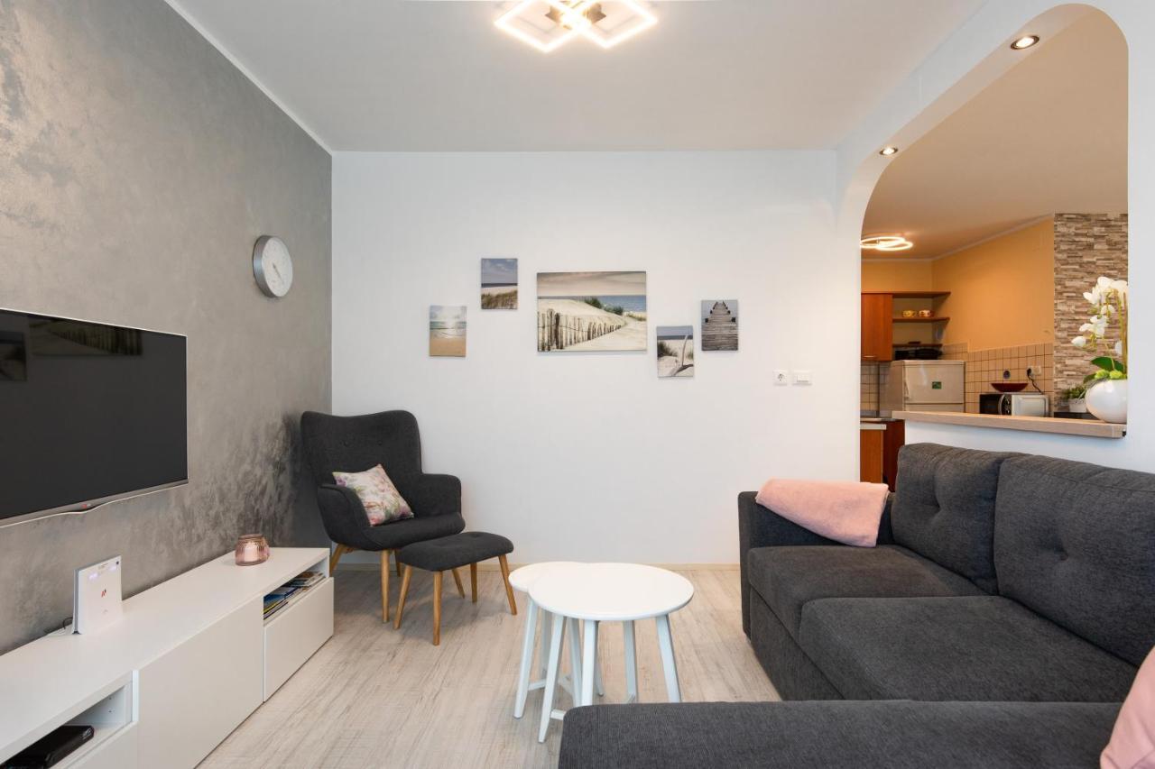 Apartment Blazi Нивице Екстериор снимка