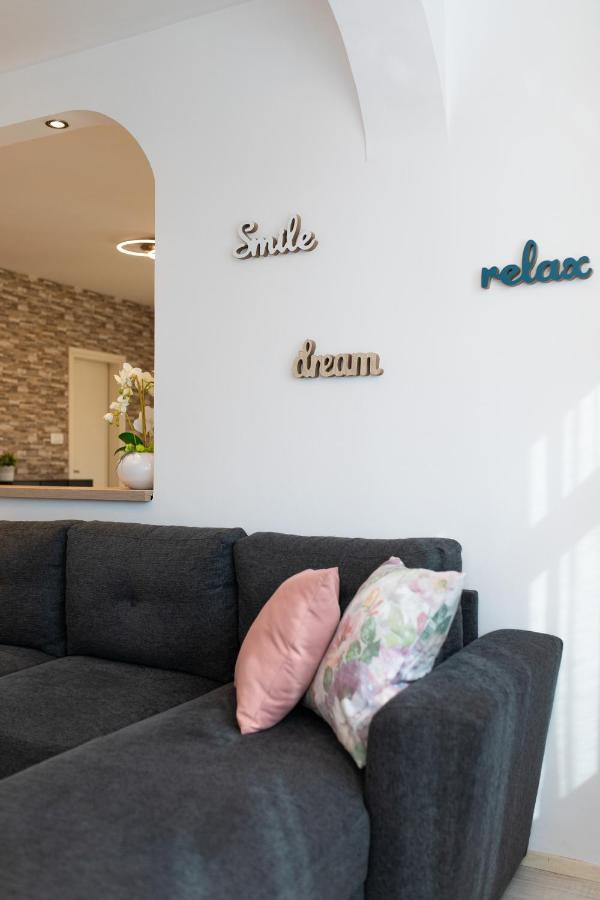 Apartment Blazi Нивице Екстериор снимка