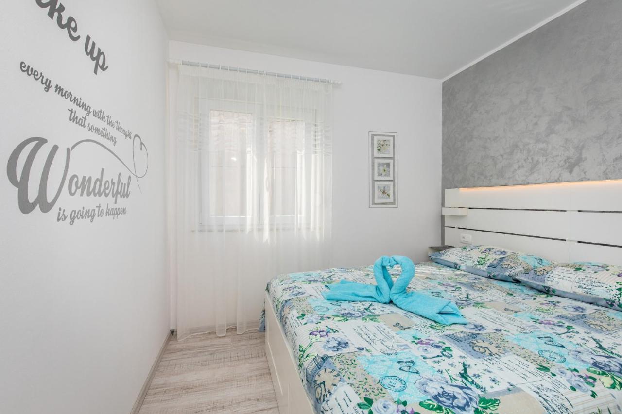 Apartment Blazi Нивице Екстериор снимка