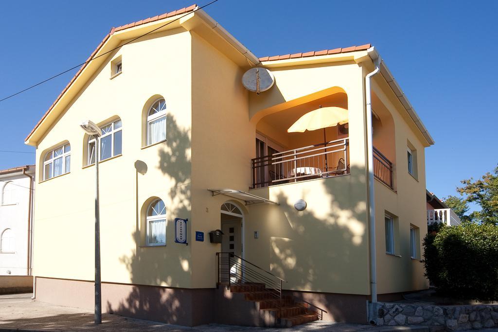 Apartment Blazi Нивице Екстериор снимка